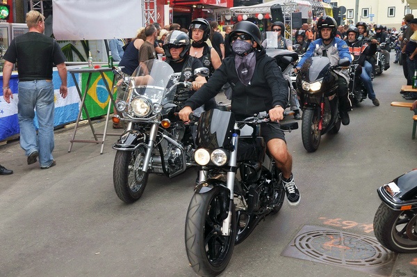 Harley PartyII 2010   074.jpg